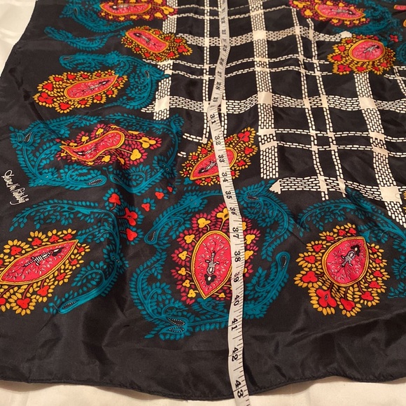 Vintage Diane Von Furstenberg Paisley Scarf 43” x 43” - Picture 9 of 16